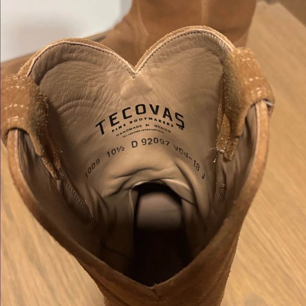 Gently used suede leather The Earl Tecovas. - Picture 2 of 3